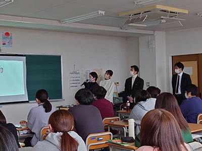 看護学校訪問の様子1