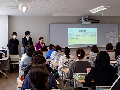 看護学校訪問の様子3