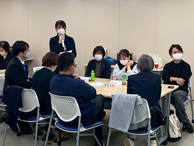 支部長と意見交換会の様子5