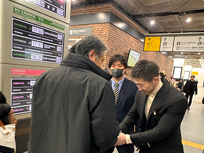 石田議員のお迎え1