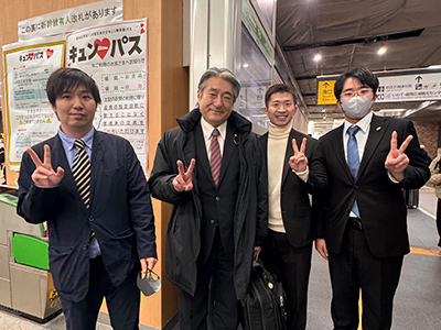 石田議員のお迎え2